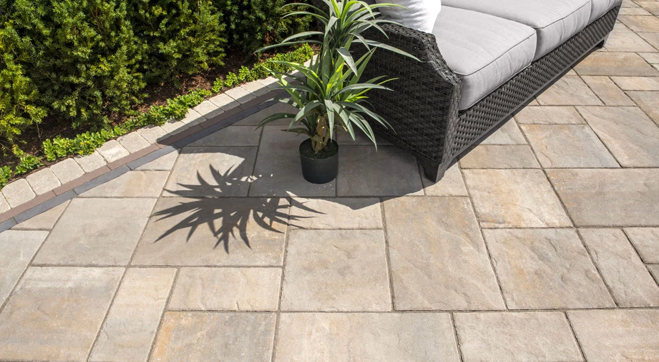 beacon-hill-flagstone_pool_bavarian_1