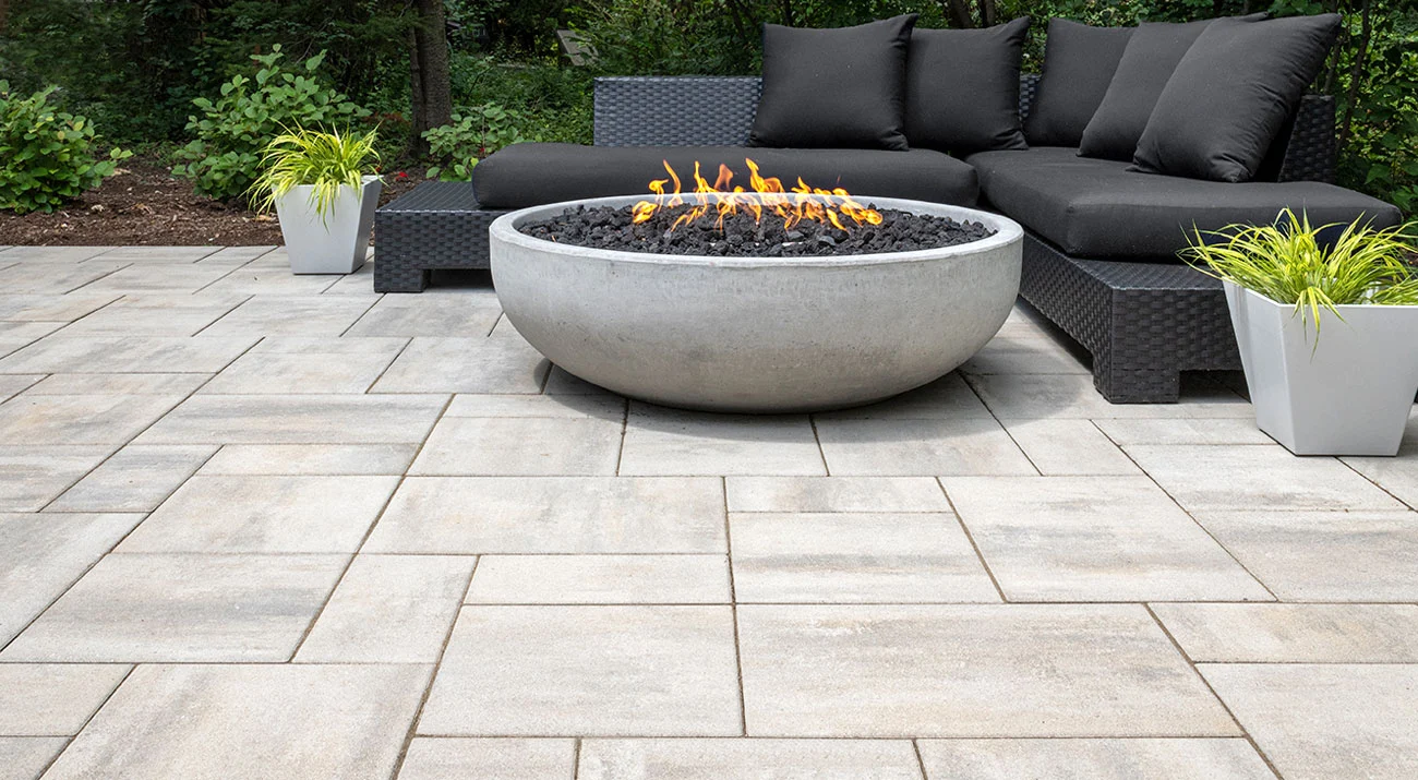 beacon-hill-smooth_patio_fossil_2