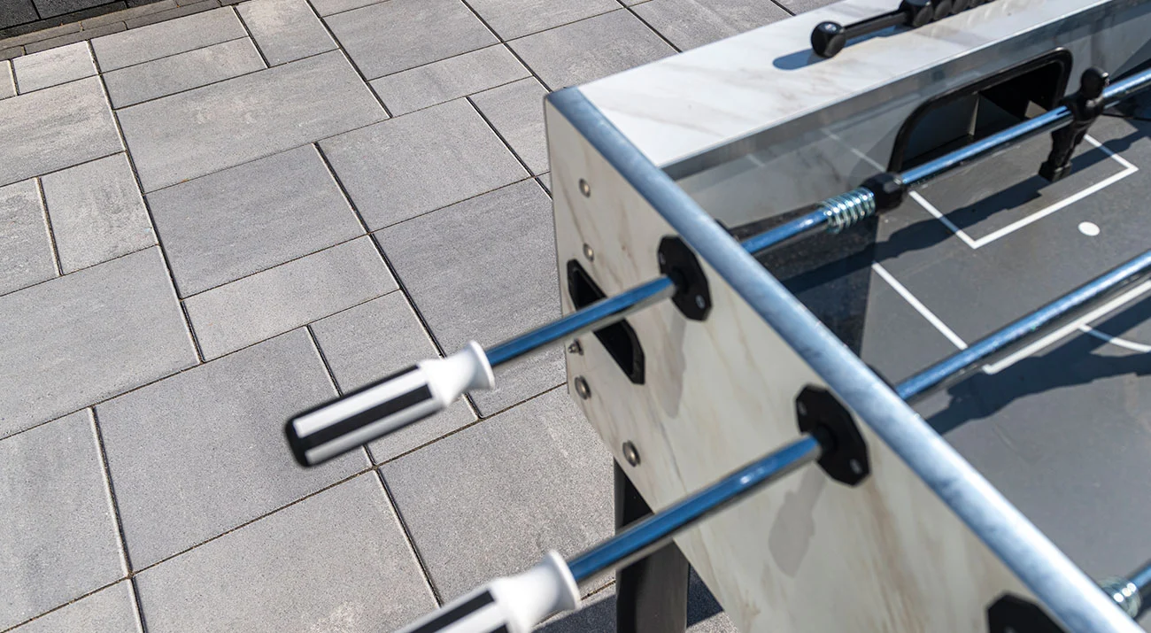 beacon-hill-smooth_patio_granite_1