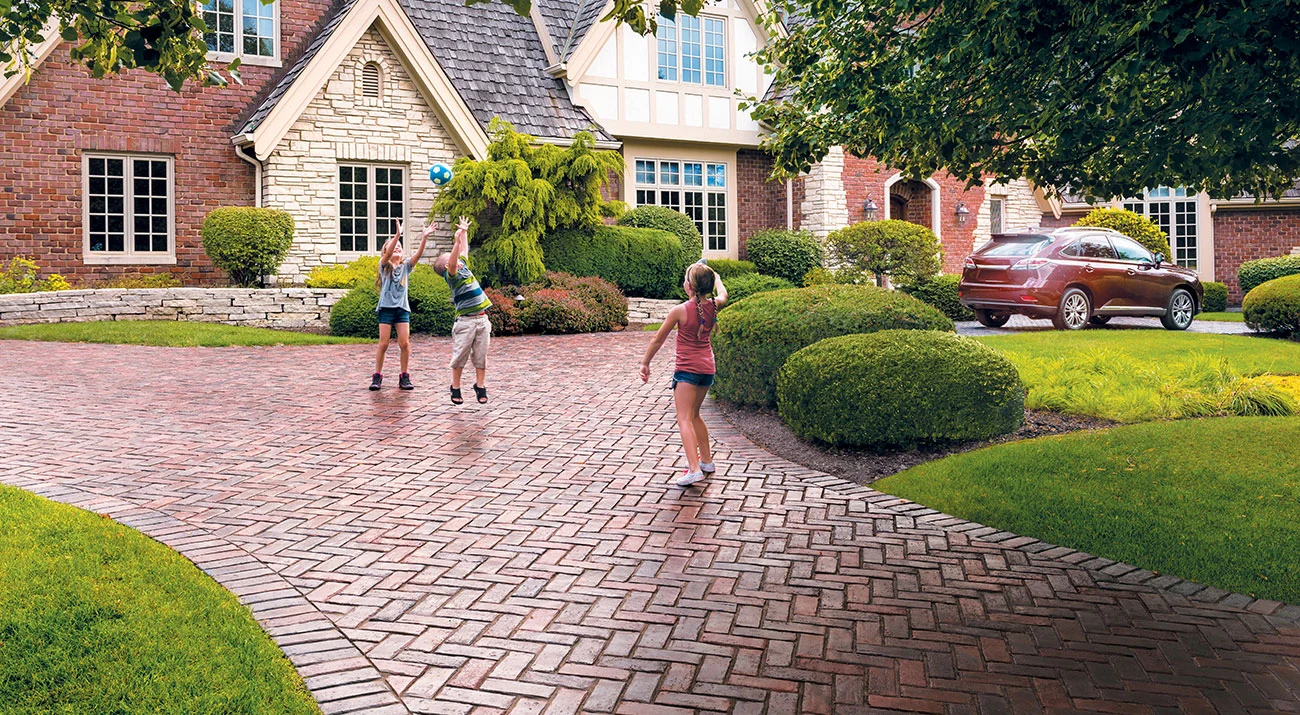 town-hall-driveway-3colormix
